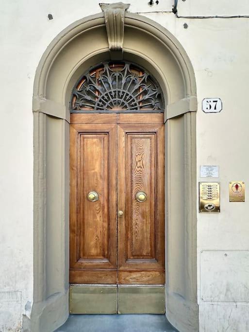 Warm Retreat In The Heart Of Florence Cls Station Apartment Exterior photo
